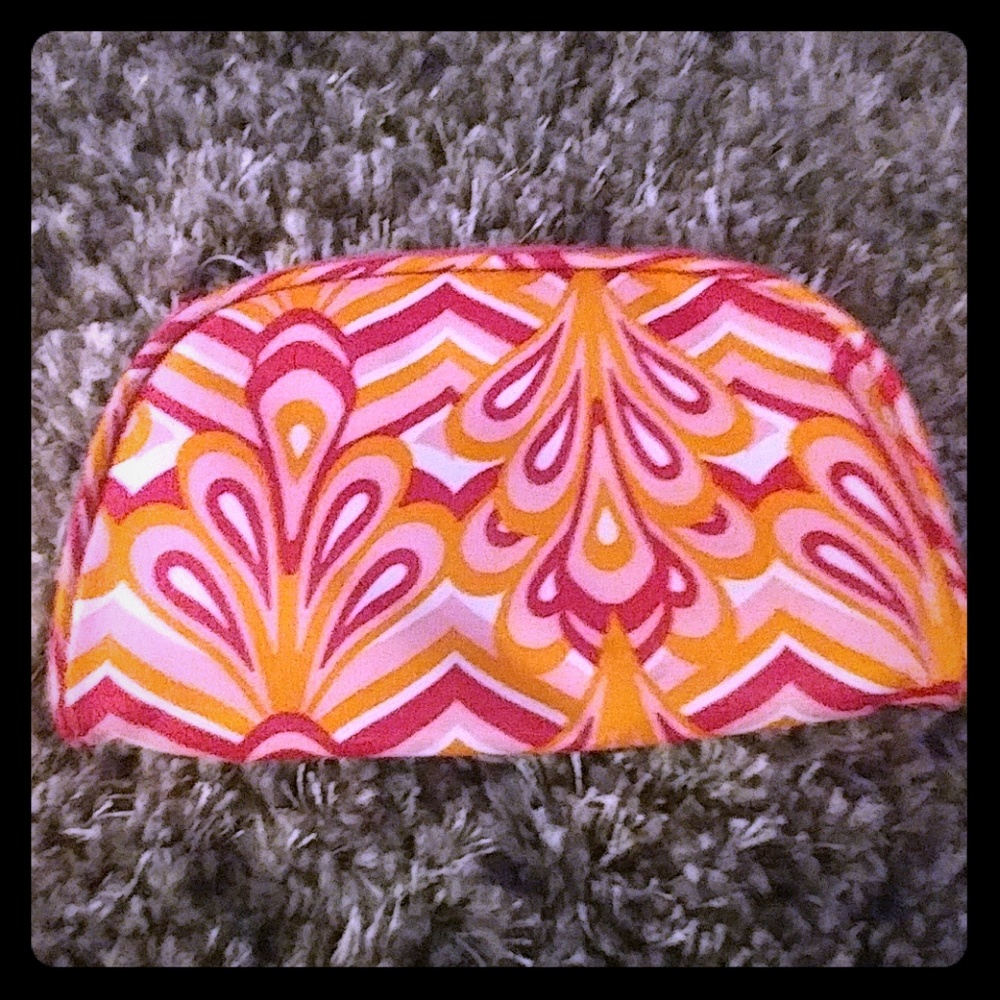 Makeup bag